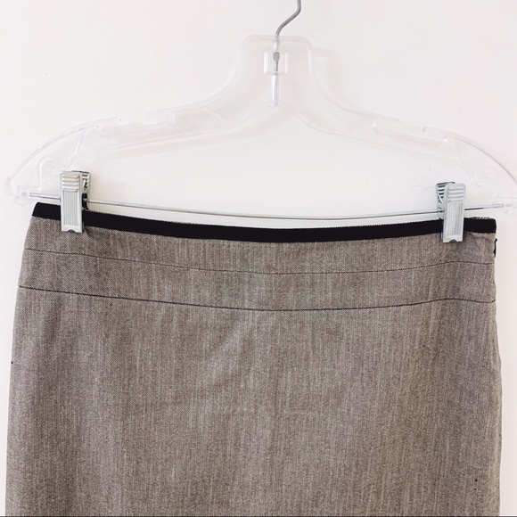 The Limited || Pencil Skirt - Picture 2 of 6